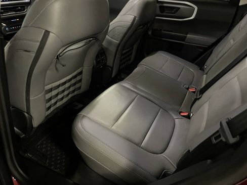 Used 2025 Ford Bronco Sport Badlands image 9