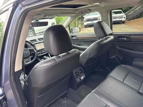 Used 2018 Subaru Outback 2.5i Limited AWD/4WD image 21