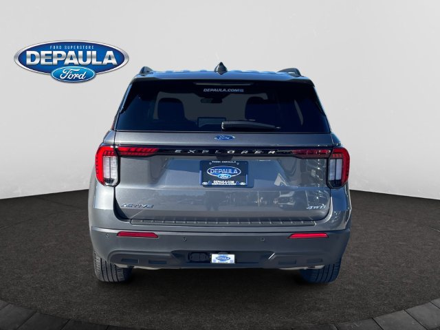Used 2026 Ford Explorer Active AWD/4WD image 5