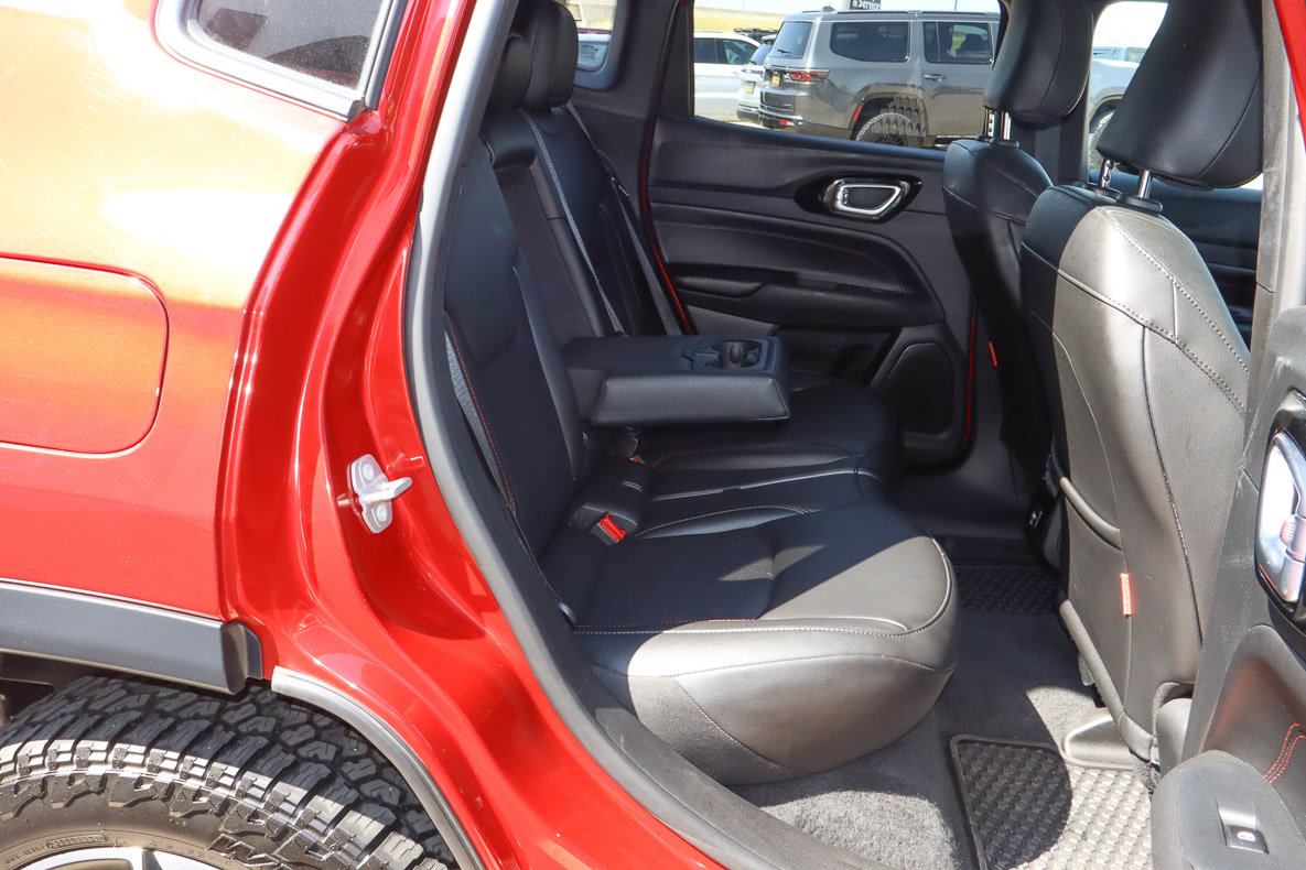 Used 2025 Jeep Compass Trailhawk AWD/4WD image 24