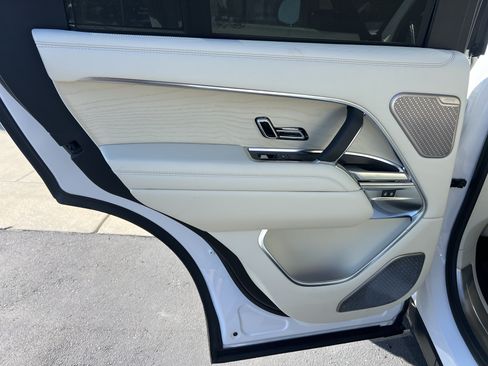 Certified 2024 Land Rover Range Rover Autobiography AWD/4WD image 24