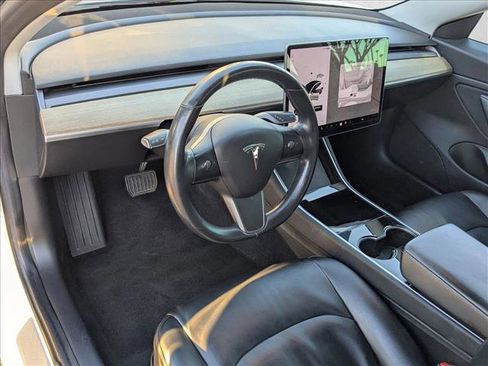 Used 2018 Tesla Model 3 Long Range image 10