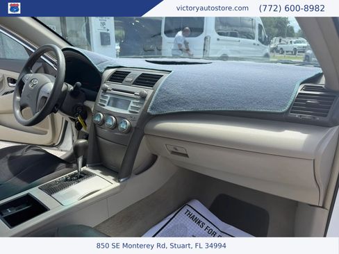 Used 2008 Toyota Camry LE FWD image 12