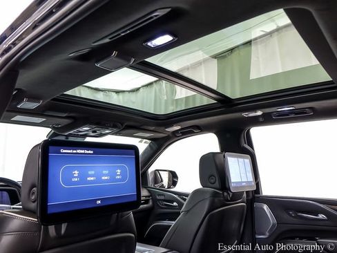 Used 2021 Cadillac Escalade Premium Luxury Platinum AWD/4WD image 13