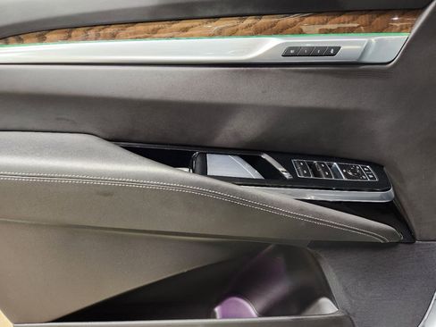 Used 2025 Cadillac Escalade Sport Platinum w/ LPO, Floor Liner Package AWD/4WD image 43