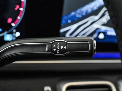 Certified 2025 Mercedes-Benz GLS 450 4MATIC image 12