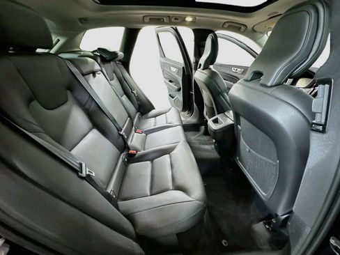 Used 2024 Volvo XC60 B5 Core w/ Climate Package AWD/4WD image 33