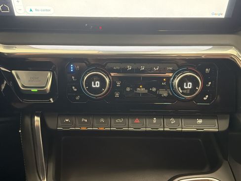 Used 2023 GMC Sierra 1500 Denali Ultimate AWD/4WD image 17