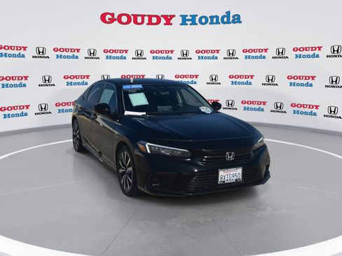 Certified 2022 Honda Civic EX image 3