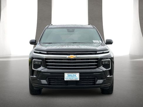 New 2026 Chevrolet Traverse High Country AWD/4WD image 9