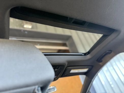 Used 2017 Chevrolet Cruze LT w/ Sun And Sound Package image 18