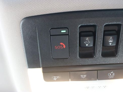 Used 2022 Nissan Rogue Platinum w/ Head-Up Display Package FWD image 33