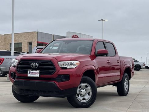 Used 2018 Toyota Tacoma SR w/ SR Convenience Package RWD image 2