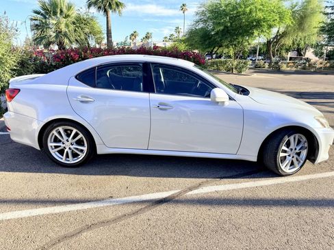 Used 2006 Lexus IS 350 RWD image 8