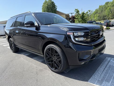 New 2026 Ford Expedition Max Platinum AWD/4WD image 3