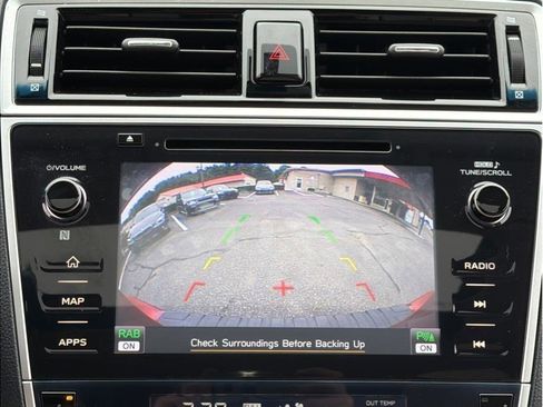 Used 2018 Subaru Outback 2.5i Limited AWD/4WD image 23
