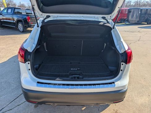 Used 2019 Nissan Rogue Sport SL image 10