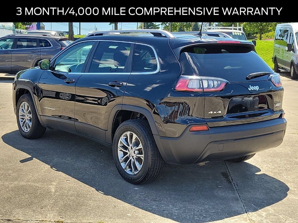 Used 2021 Jeep Cherokee Latitude Plus AWD/4WD image 3