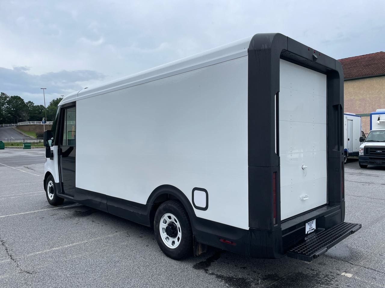 Used 2024 Chevrolet Brightdrop 600 w/ Commercial Equipment Package AWD/4WD image 9