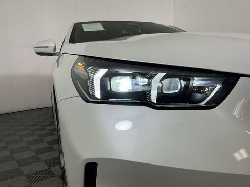 Certified 2025 BMW 530i w/ Premium Package RWD image 5