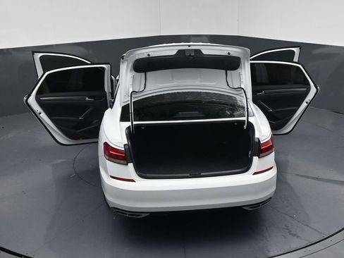 Used 2022 Volkswagen Passat 2.0T R-Line image 20