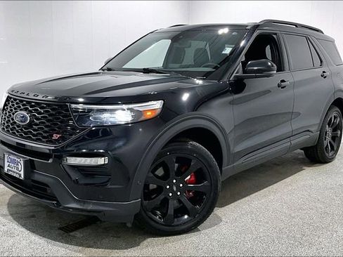 Used 2021 Ford Explorer ST w/ ST Street Pack image 3