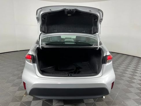 Used 2025 Toyota Corolla LE FWD image 46