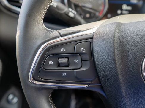 Used 2022 Buick Encore GX Select w/ Sport Touring Package FWD image 25