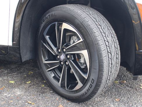 Certified 2025 Buick Enclave Sport Touring w/ Power Package image 36