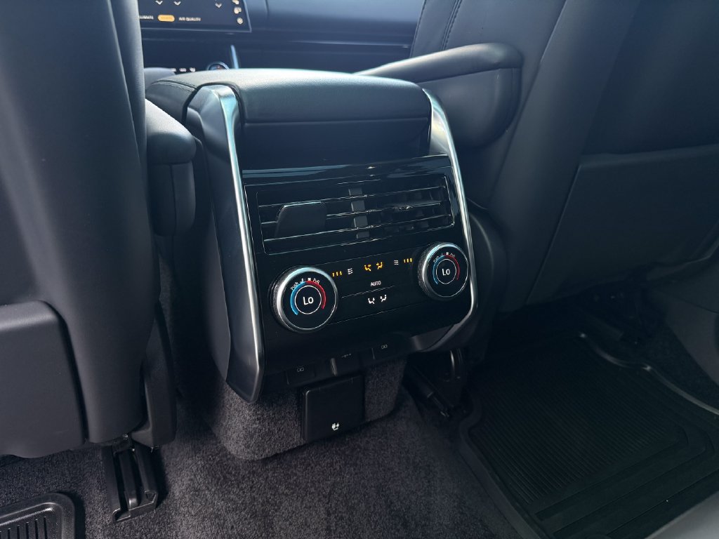 Used 2023 Land Rover Range Rover SE AWD/4WD image 34