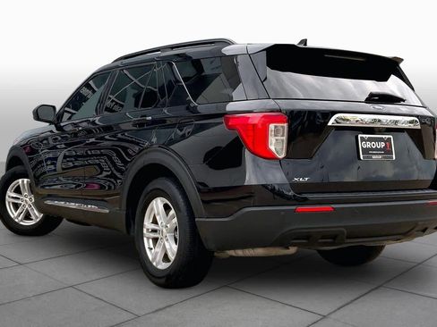 Used 2024 Ford Explorer XLT RWD image 12