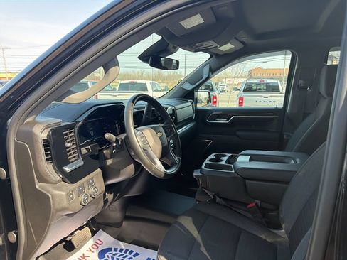 Used 2023 Chevrolet Silverado 1500 LT AWD/4WD image 12
