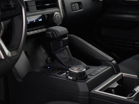 Used 2025 Toyota Tacoma TRD Off-Road image 22