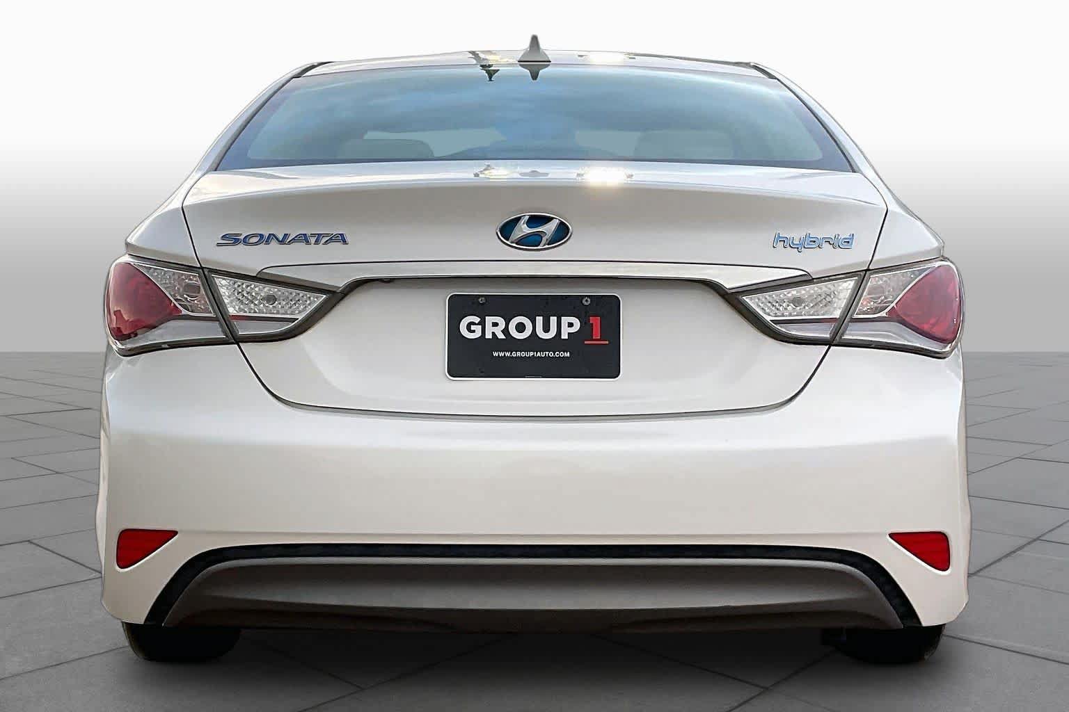 Used 2013 Hyundai Sonata Hybrid FWD image 5