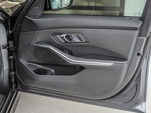Used 2019 BMW 330i Sedan w/ Premium Package RWD image 52
