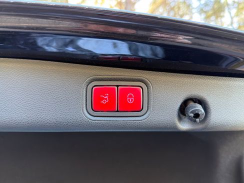 Certified 2022 Mercedes-Benz E 350 Sedan image 18