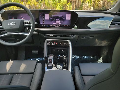 New 2026 Audi Q5 Premium Plus AWD/4WD image 14