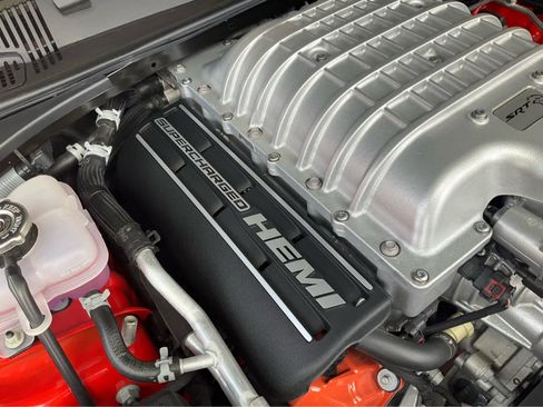 Used 2022 Dodge Challenger SRT Hellcat RWD image 36