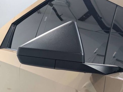 Used 2024 Tesla Cybertruck AWD Crew Cab image 27