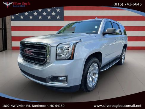 Used 2017 GMC Yukon SLE w/ SLE Value Package image 1