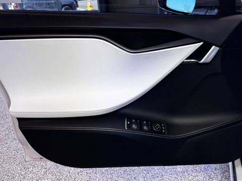 Used 2021 Tesla Model S Performance image 17
