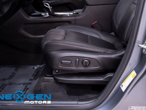 Used 2023 Chevrolet Traverse RS w/ LPO, Floor Liner Package AWD/4WD image 26