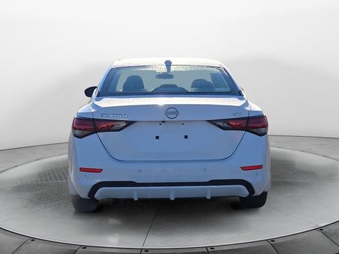 Used 2024 Nissan Sentra SV image 4