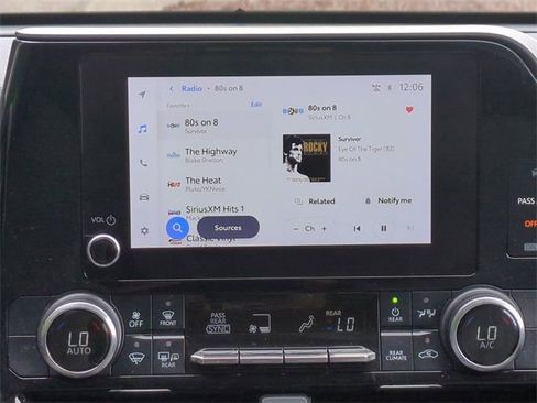 Used 2023 Toyota Highlander LE image 18