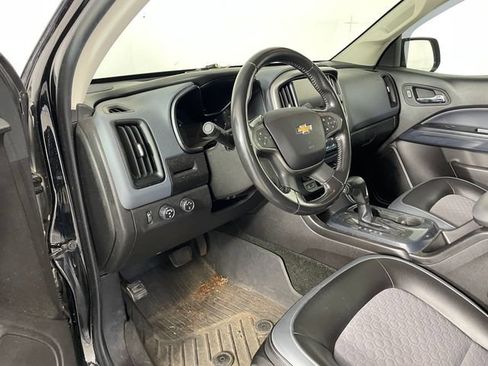 Used 2016 Chevrolet Colorado Z71 AWD/4WD image 3
