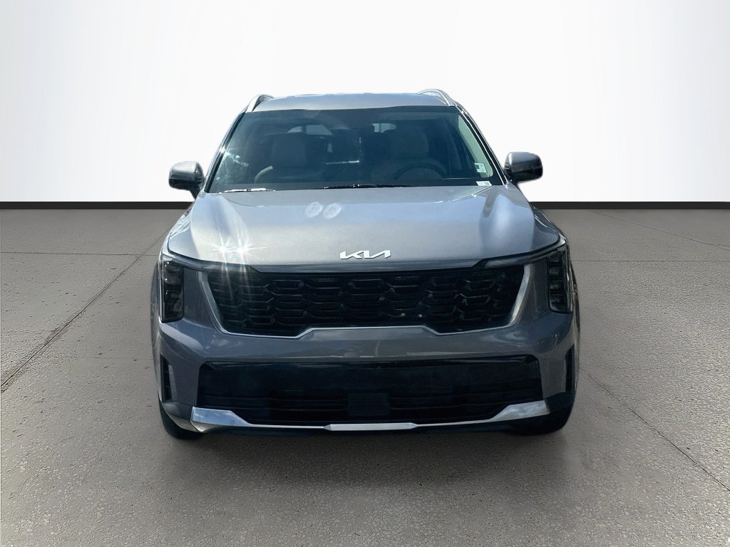 Used 2025 Kia Sorento S FWD image 2