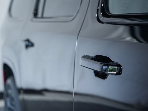 New 2026 Jeep Grand Wagoneer L Limited AWD/4WD image 14
