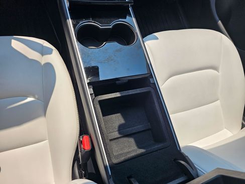 Used 2020 Tesla Model Y Performance AWD/4WD image 26