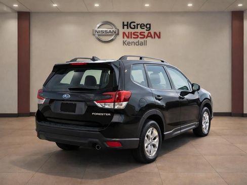Used 2021 Subaru Forester image 2