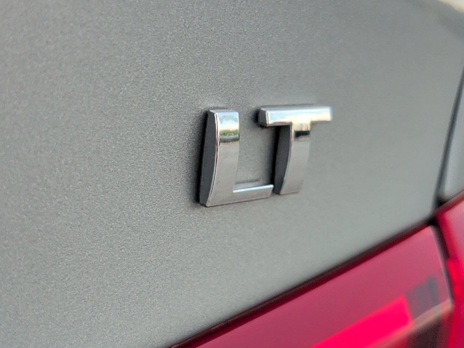 Used 2023 Chevrolet Malibu LT FWD image 33